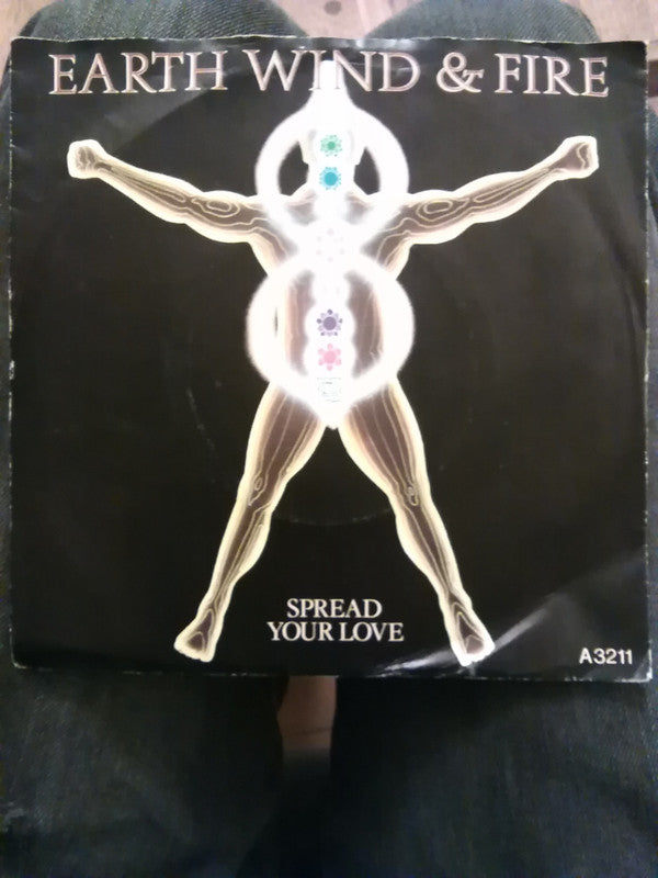 Earth, Wind & Fire - Spread Your Love (7", Single)
