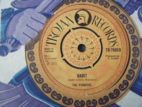 The Pioneers - I Believe In Love (7", Single)