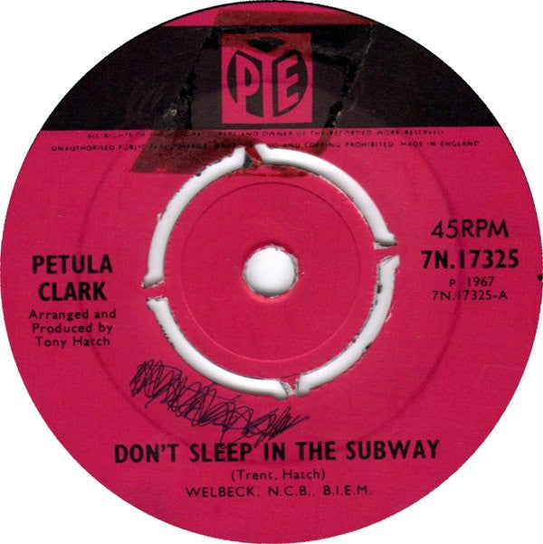 Petula Clark - Don't Sleep In The Subway (7", Single, Pus)