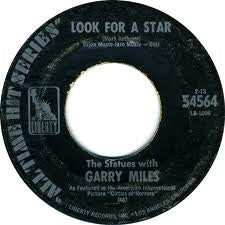 The Statues With Garry Miles - Look For A Star (7", Single)
