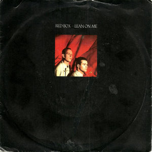 Red Box - Lean On Me (7", Single, Pap)