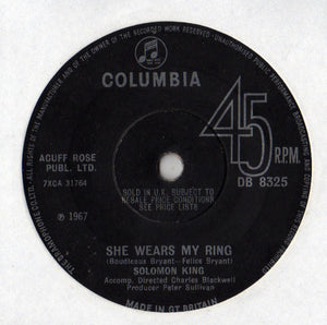 Solomon King - She Wears My Ring (7", Single, Sol)